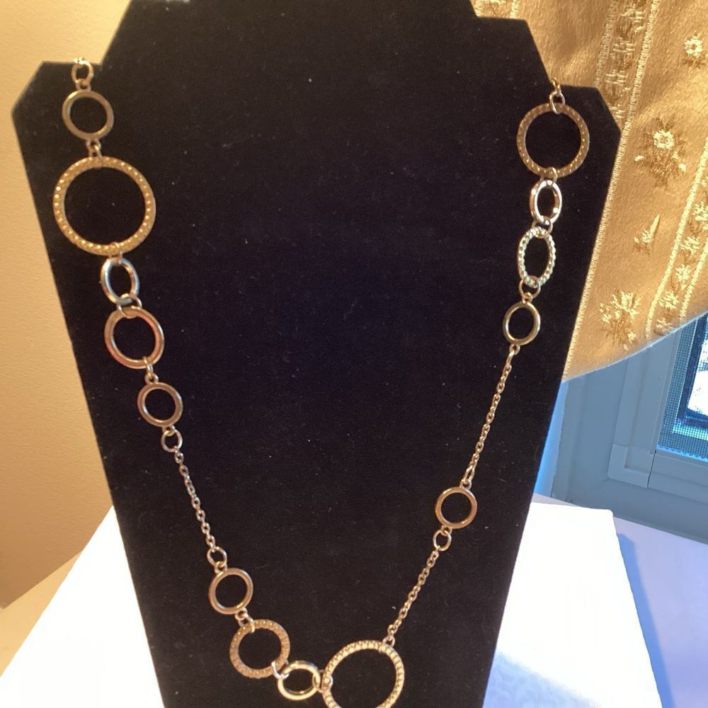 Elegant Goldtone Circle and Chain Necklace